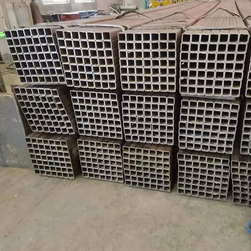 Tiub Segiempat Hitam Tebal