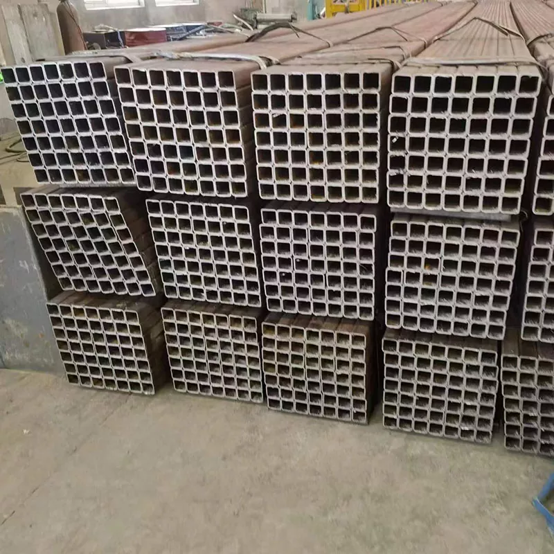 Tiub Segi Empat Berdinding Tebal